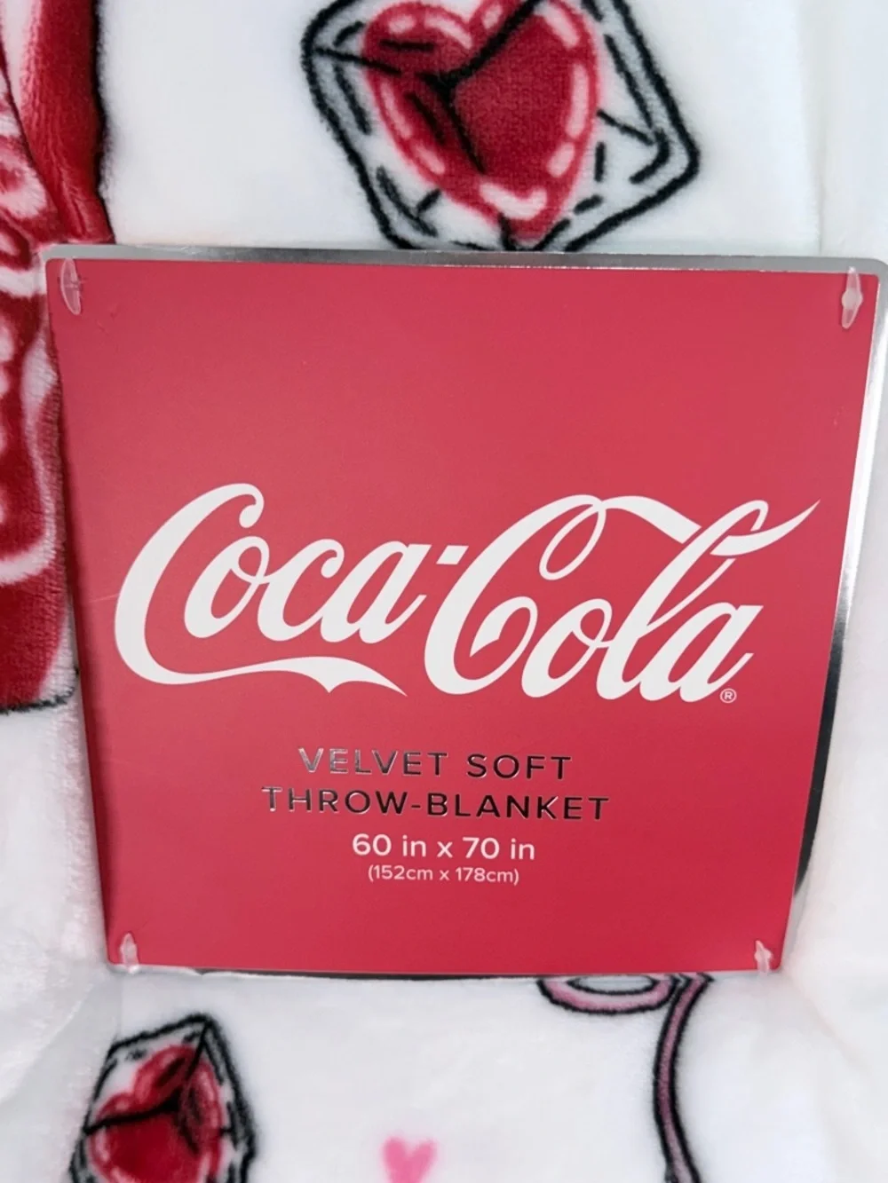 Coca Cola Velvet Soft Throw Blanket 60 x 70 Plush Coke Bottle Heart Pattern NWT